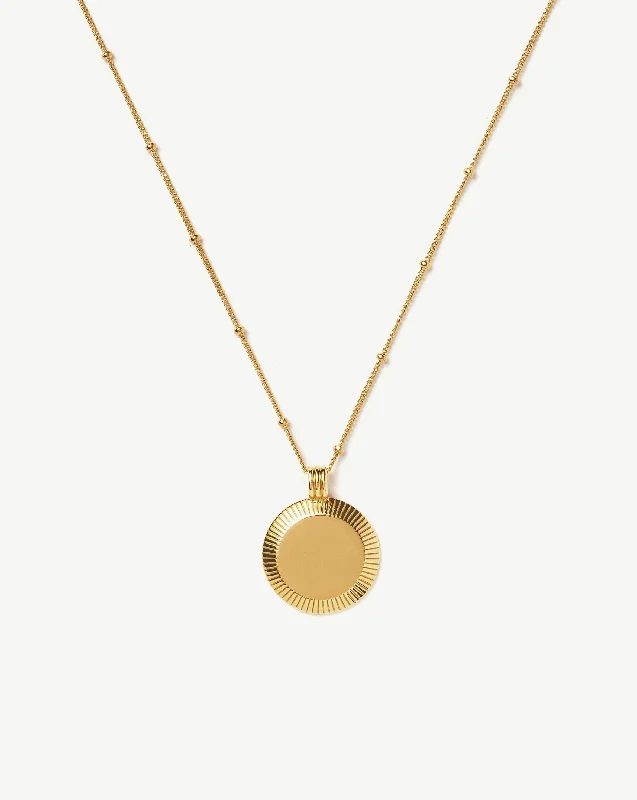 Engravable Round Ridge Pendant Necklace | 18k Gold Vermeil