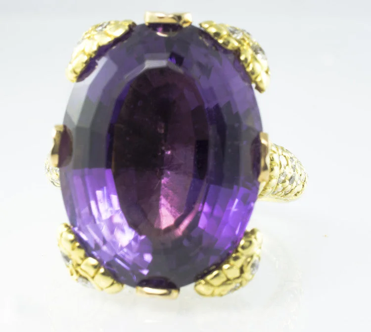 18 Kt Yellow Gold Amethyst & Diamond Ladies' Ring