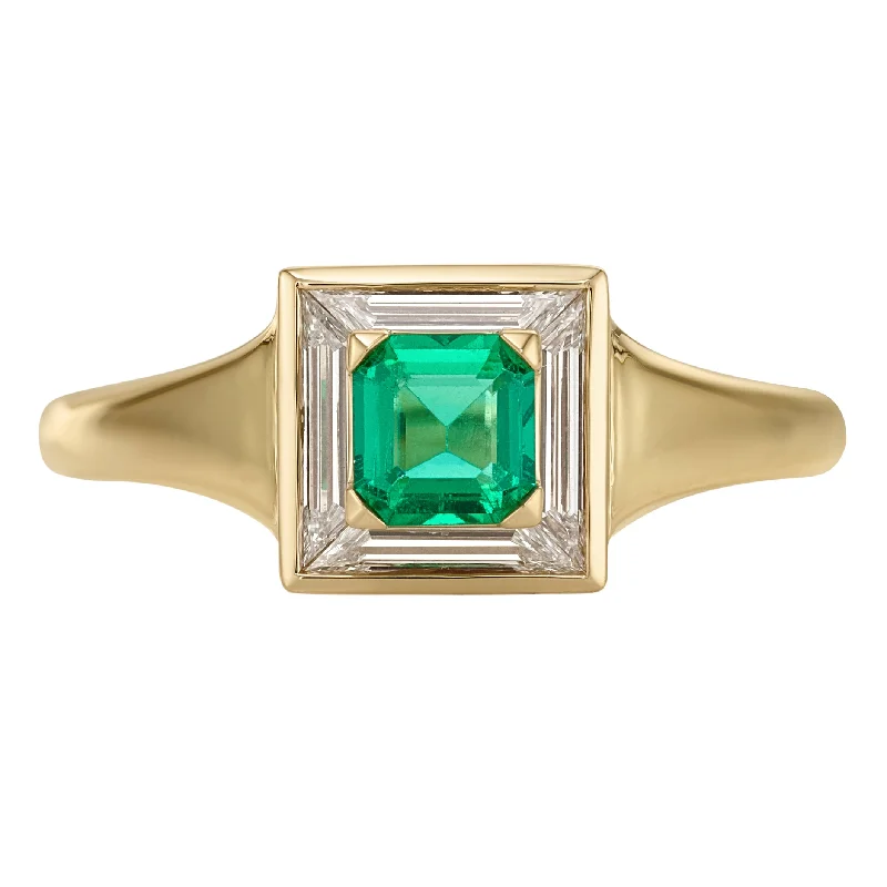 Emerald & Trapeze Diamond Art Deco Ring