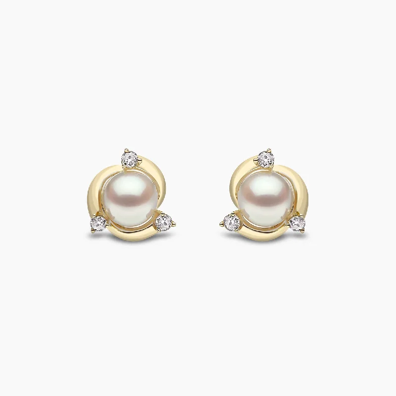Minimalist Studs Trend 18K Gold Freshwater Pearl And Round Diamond Stud Earrings