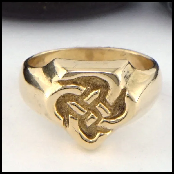 Father's Knot Ring in Gold